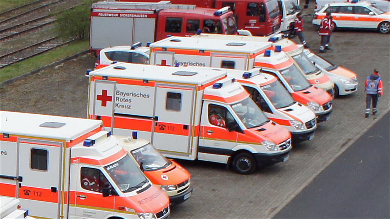 Vom 5. bis 8. Juni 2015 unterstützt das Deutsche Zentrum für Luft- und Raumfahrt (DLR) das Bayerische Rote Kreuz (BRK) als Teil der Arbeitsgemeinschaft der Hilfsorganisationen in Bayern im Reservezentrum Geretsried.
