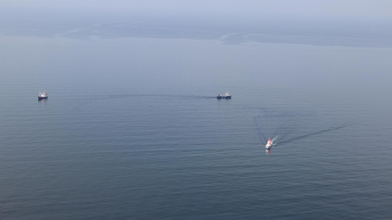 Schiffe bei einer Messkampagne auf der Ostsee