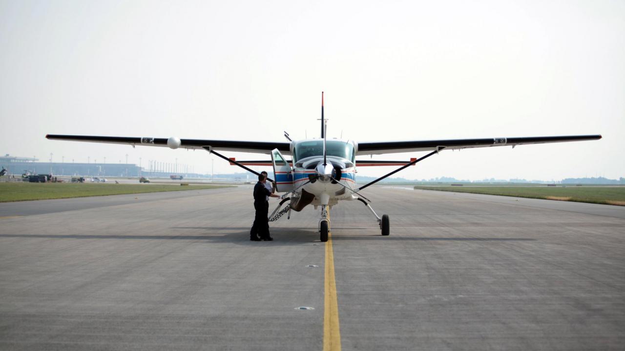 Landung der Cessna 208B Grand Caravan auf der ILA 2014